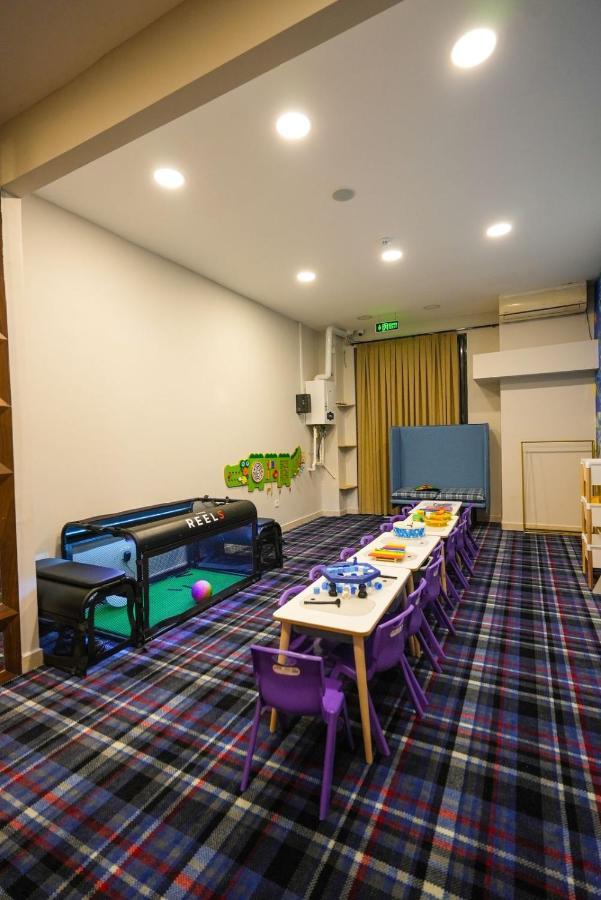 Four Reels Hotel Serdivan Ngoại thất bức ảnh